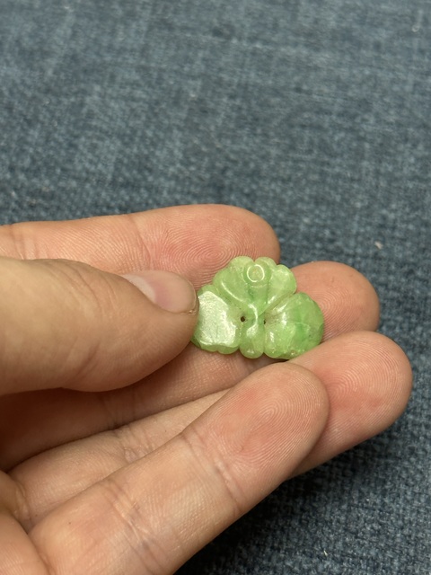 古玩玉器清代天然翡翠花片拍賣,當前價格269元