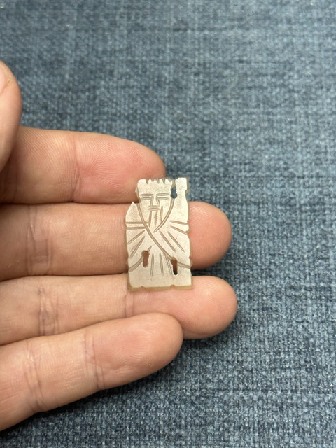 古玩玉器清代和田玉雕“花片”拍賣,當前價格269元