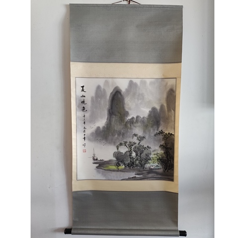 古玩字畫廣西名家 中美協(xié)會員 梁日章先生 夏山曉色 青綠山水手工原裱立軸拍賣,當前價格1000元