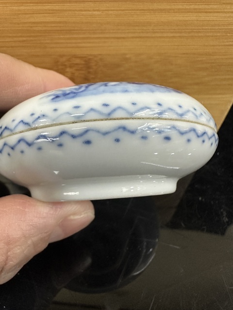 古玩陶瓷清末民初青花山水人物印盒拍賣，當前價格999元