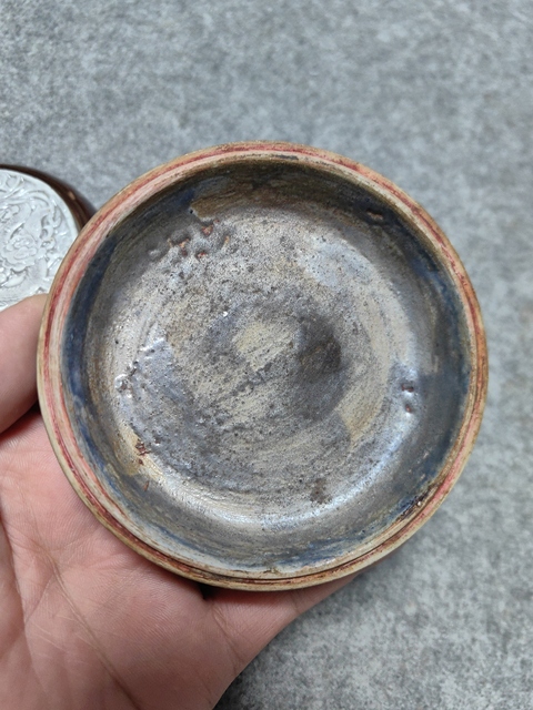 古玩陶瓷龍紋蓋盒真品鑒賞圖