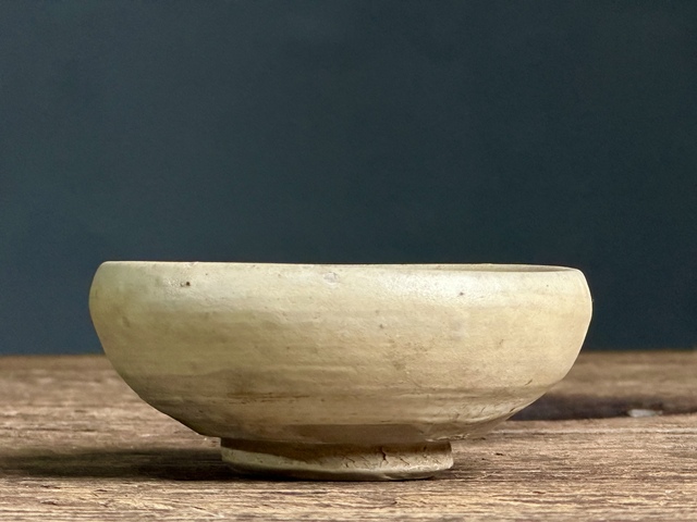古玩陶瓷元代，白釉缽拍賣，當前價格1800元