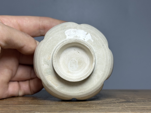 古玩陶瓷宋代,青白釉瓜楞罐拍賣(mài),當(dāng)前價(jià)格23000元