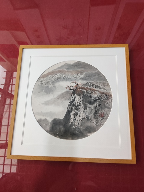 古玩字畫手工精裱中美協名家王小軍 山水圓光拍賣,當前價格328元