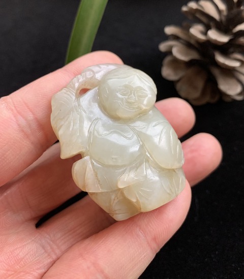 古玩玉器清代和田玉雕“劉海戲金蟾”拍賣,當(dāng)前價(jià)格7200元