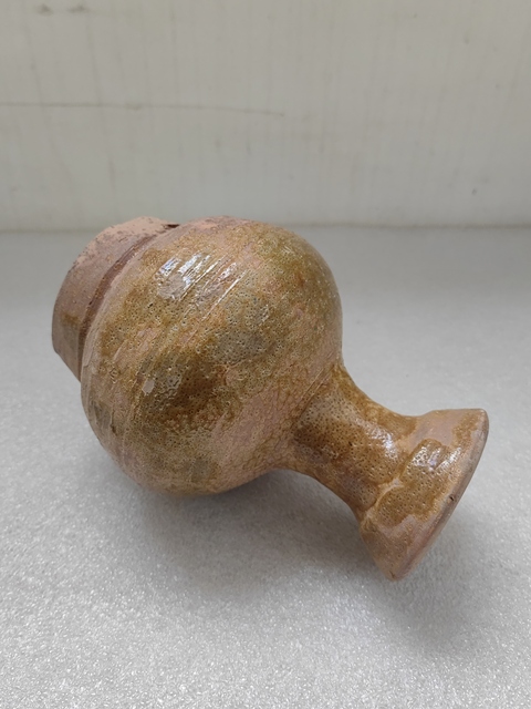 古玩陶瓷黃綠釉盤口瓶拍賣,當前價格998元