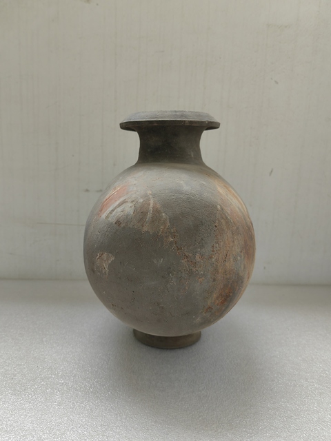 古玩陶瓷灰陶彩繪繭形壺拍賣，當前價格1298元