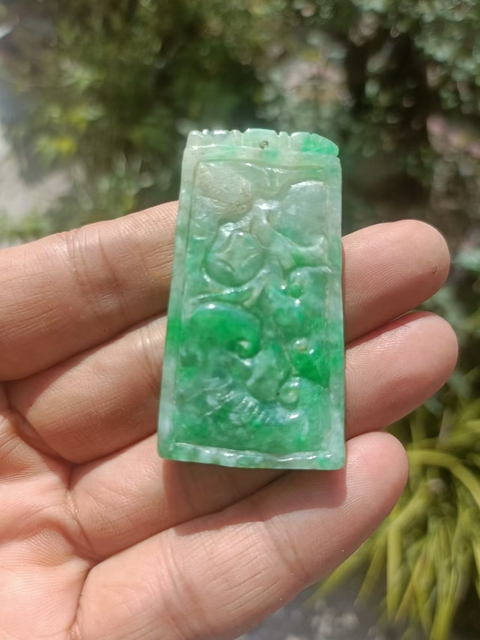 古玩玉器天然翡翠雕“如意牌”拍賣，當前價格880元