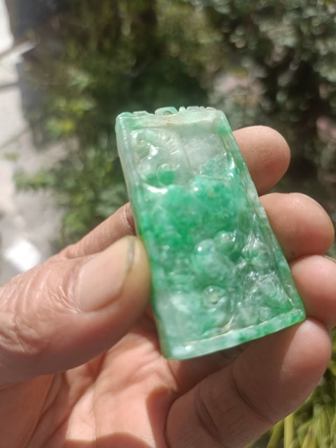 古玩玉器天然翡翠雕“如意牌”拍賣，當前價格880元