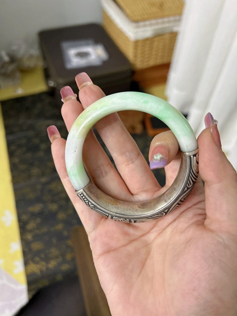 古玩玉器清天然翡翠手鐲純銀鑲嵌半銀半玉拍賣,當前價格2200元
