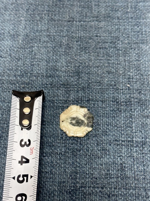 古玩玉器清代精品天然八卦天然翡翠花片拍賣,當前價格98元