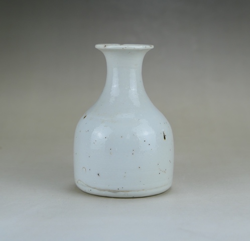 古玩陶瓷清代.甜白釉單手執壺拍賣,當前價格280元
