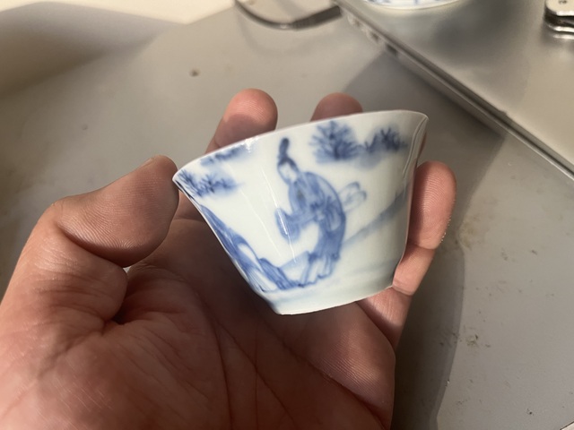 古玩陶瓷青花人物故事紋杯拍賣，當(dāng)前價(jià)格12888元