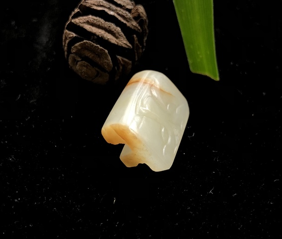 古玩玉器明代和田玉劍璏(殘改件)拍賣,當前價格2800元