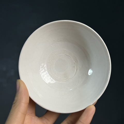 古玩陶瓷金代，霍州窯白釉印花茶盞拍賣，當前價格26000元