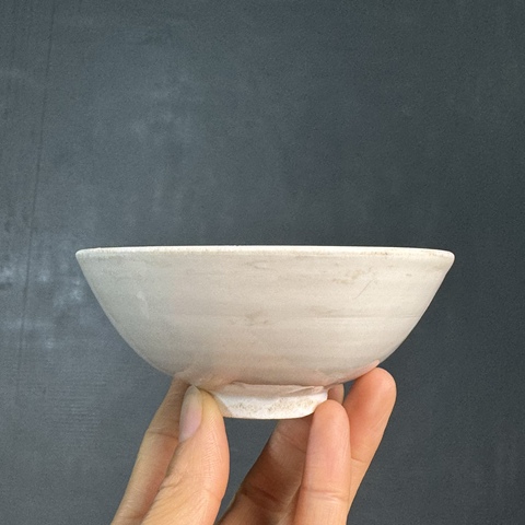 古玩陶瓷金代，霍州窯白釉印花茶盞拍賣，當前價格26000元
