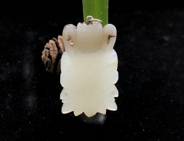 古玩玉器清代和田玉雕“善財(cái)童子”拍賣(mài),當(dāng)前價(jià)格13800元
