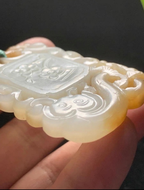 古玩玉器清代和田玉雕“梅花牌”拍賣,當(dāng)前價格40000元