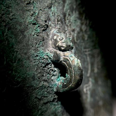 古玩銅器青銅四方爐蓋真品鑒賞圖