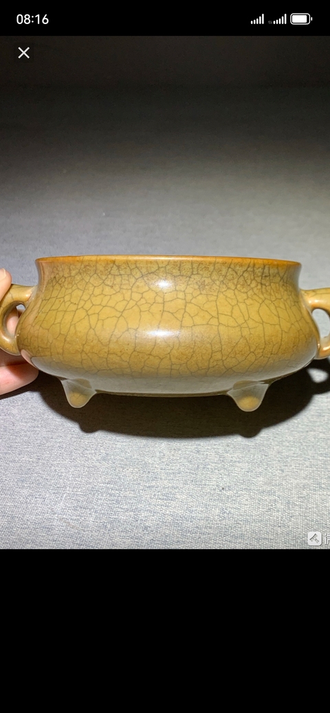 古玩陶瓷黃哥釉三足爐真品鑒賞圖