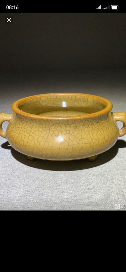 古玩陶瓷黃哥釉三足爐真品鑒賞圖
