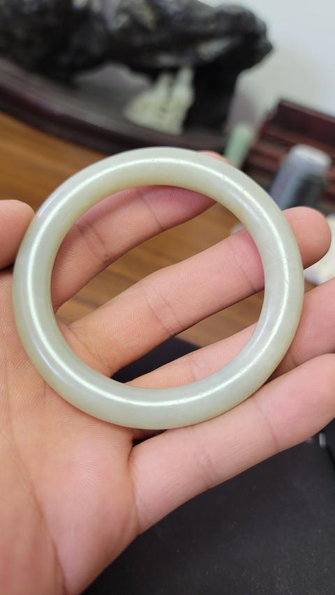 古玩玉器清代·和田玉鐲拍賣,當前價格4000元