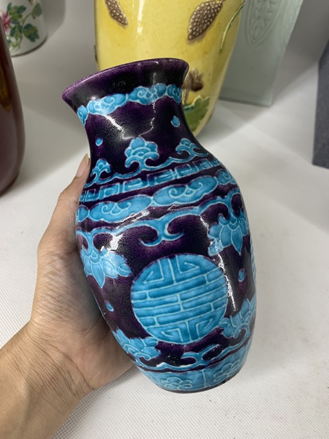 古玩陶瓷民國·琺華彩團壽紋羅漢瓶拍賣，當前價格899元