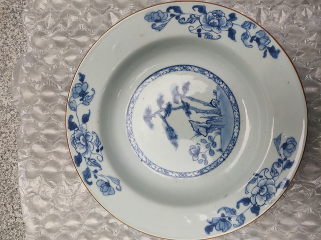 古玩陶瓷清雍乾青花洞石花卉紋折腰賞盤拍賣，當前價格880元