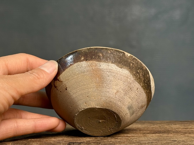 古玩陶瓷南宋,贛州窯褐釉茶盞拍賣,當前價格2200元