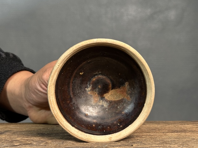 古玩陶瓷南宋,贛州窯褐釉茶盞拍賣,當前價格2200元