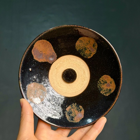 古玩陶瓷元代磁州窯黑釉鐵銹斑茶碗拍賣,當(dāng)前價(jià)格3200元