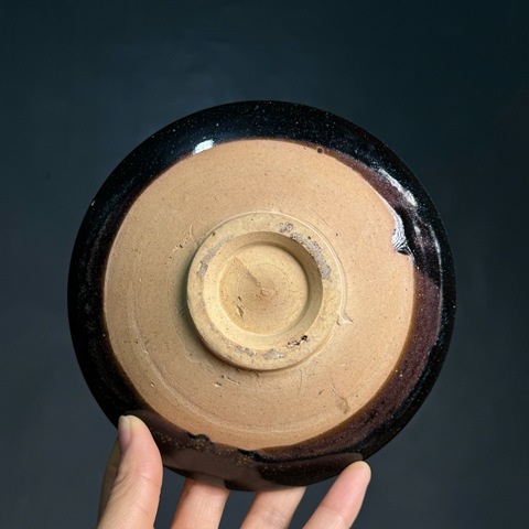 古玩陶瓷元代磁州窯黑釉鐵銹斑茶碗拍賣,當(dāng)前價(jià)格3200元