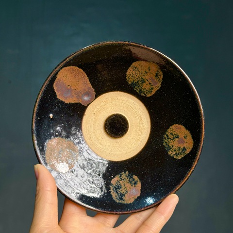 古玩陶瓷元代磁州窯黑釉鐵銹斑茶碗拍賣,當(dāng)前價(jià)格3200元