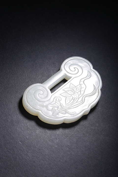 古玩玉器明末清初 歲歲平安白玉玉鎖拍賣，當前價格9988元