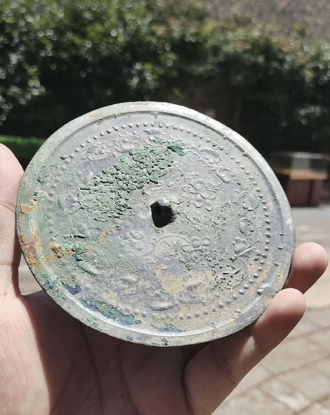 古玩銅器宋代纏枝花紋鏡拍賣，當前價格1599元