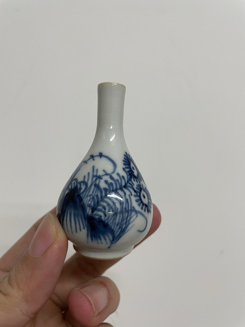 古玩陶瓷青花花卉(紋膽瓶拍賣,當前價格3500元