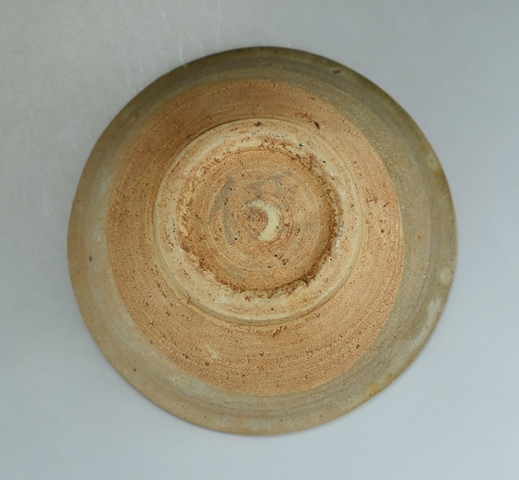 古玩陶瓷元代.龍泉窯青瓷茶碗(1279年-1368年)拍賣,當前價格350元