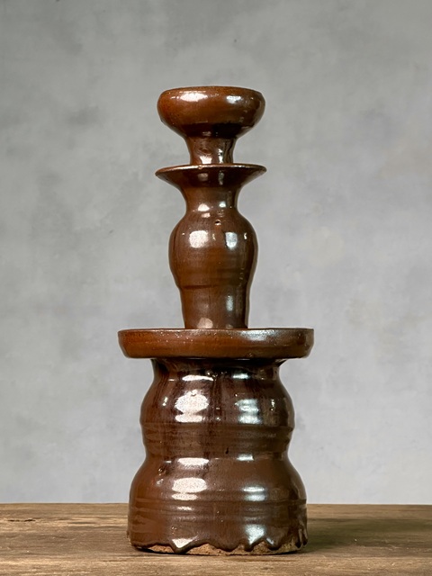 古玩陶瓷明代、磁州窯、紫金釉燭臺(tái)拍賣，當(dāng)前價(jià)格580元