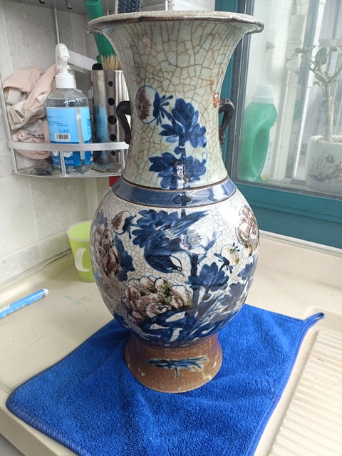 古玩陶瓷清中期哥釉青花花鳥(niǎo)瓶拍賣，當(dāng)前價(jià)格8800元