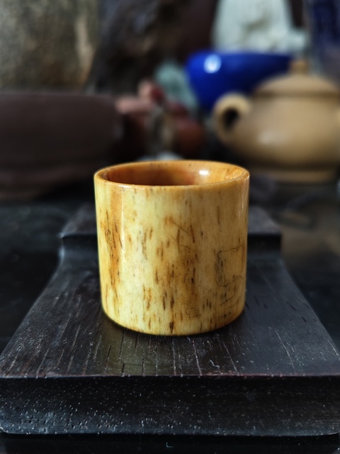 古玩雜項(xiàng)骨質(zhì)扳指真品鑒賞圖