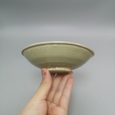 古玩陶瓷宋金時期龍泉系青瓷唇口盤拍賣,當前價格180元