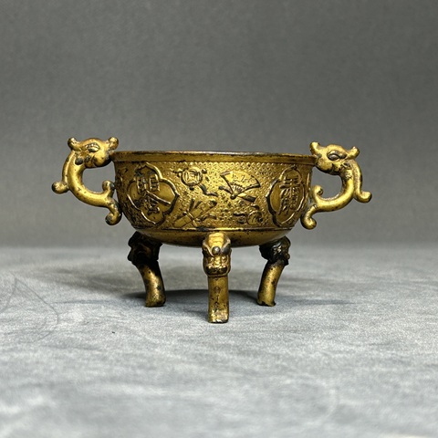 古玩銅器赤龍耳三足爐真品鑒賞圖