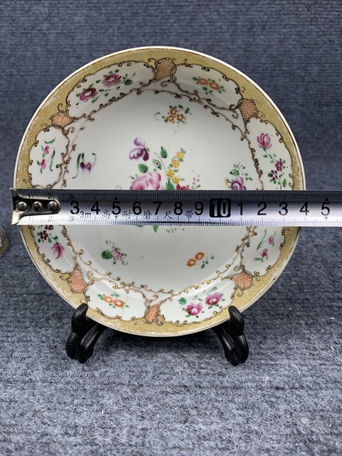 古玩陶瓷乾隆粉彩/洋彩描金花卉紋杯碟套拍賣,當前價格888元