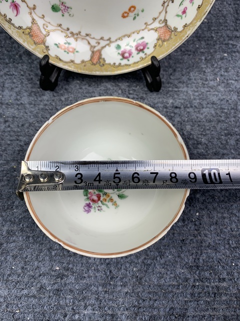 古玩陶瓷乾隆粉彩/洋彩描金花卉紋杯碟套拍賣,當前價格888元