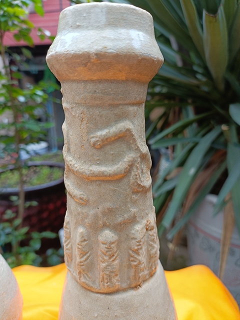 古玩陶瓷館藏級(jí)珍品南宋影青釉貼塑人物龍紋故事對(duì)瓶拍賣,當(dāng)前價(jià)格299元