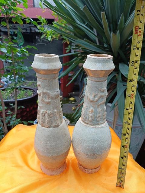 古玩陶瓷館藏級(jí)珍品南宋影青釉貼塑人物龍紋故事對(duì)瓶拍賣,當(dāng)前價(jià)格299元