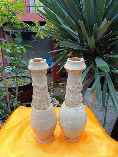 古玩陶瓷館藏級(jí)珍品南宋影青釉貼塑人物龍紋故事對(duì)瓶拍賣,當(dāng)前價(jià)格299元