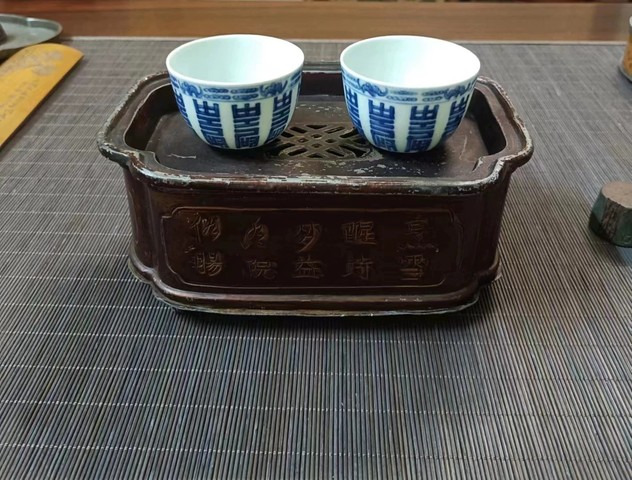 古玩陶瓷粉彩人物蓋盅拍賣，當前價格8600元