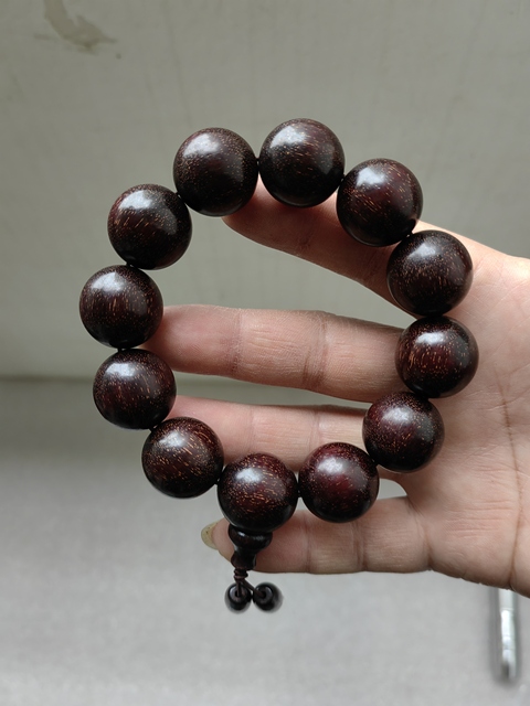 古玩雜項(xiàng)紫檀金星珠串拍賣，當(dāng)前價(jià)格298元
