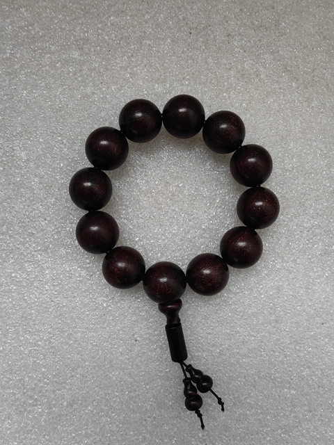 古玩雜項(xiàng)紫檀金星珠串拍賣,當(dāng)前價(jià)格298元